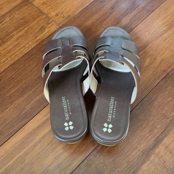 Naturalizer brown gramercy slip on mules 8 Like new - Picture 3 of 8